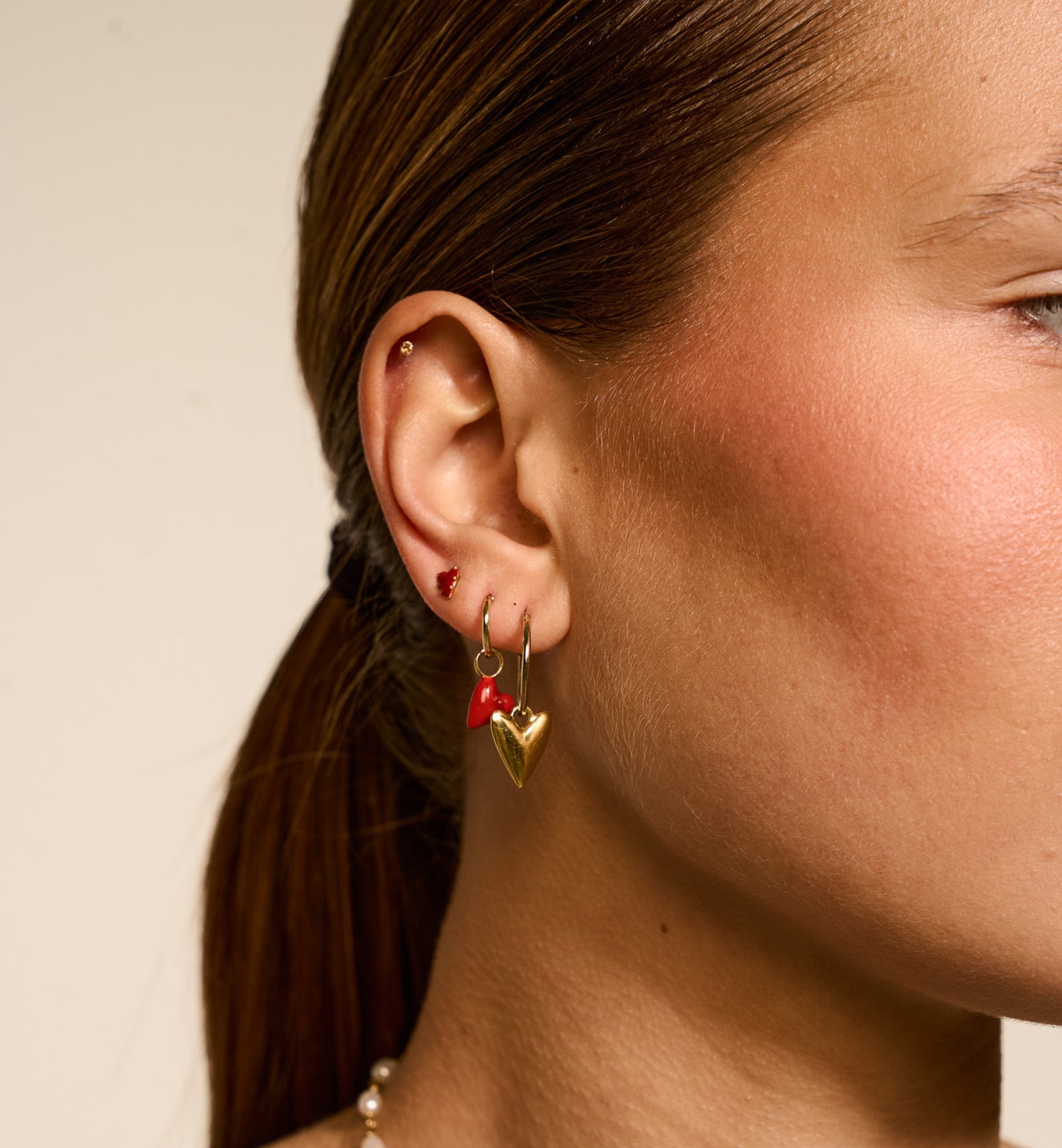 A&N Single Heart Beat Earring