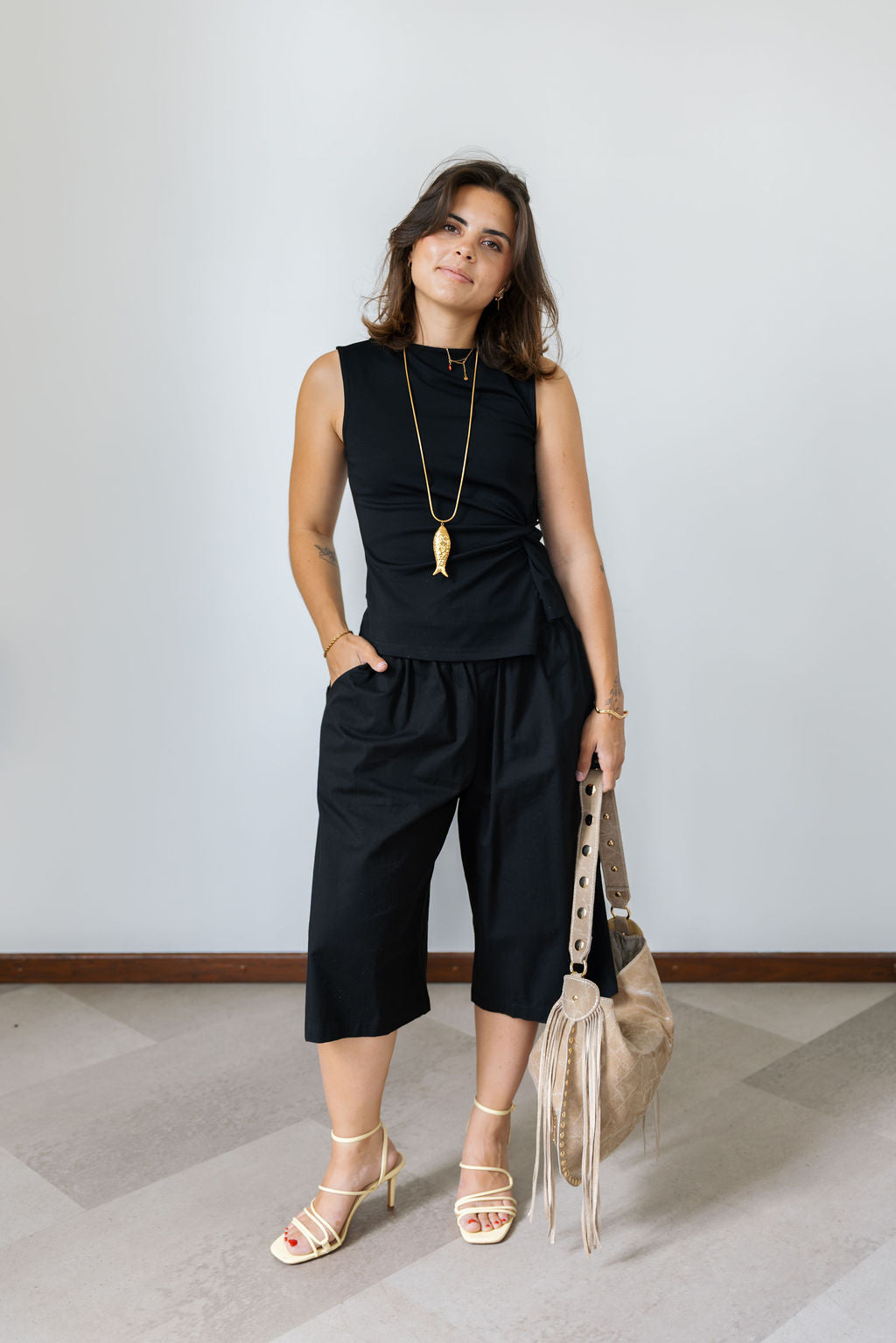 Elia Jorts Black