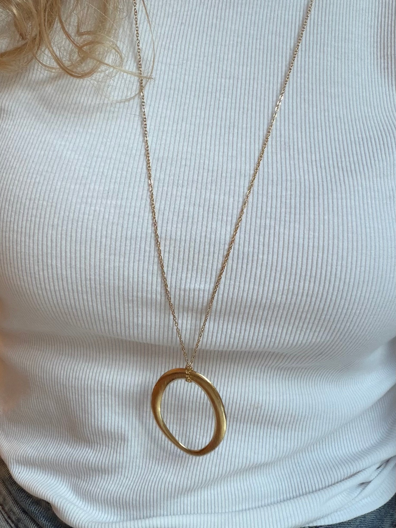 Long Kato Asymetric Round Necklace
