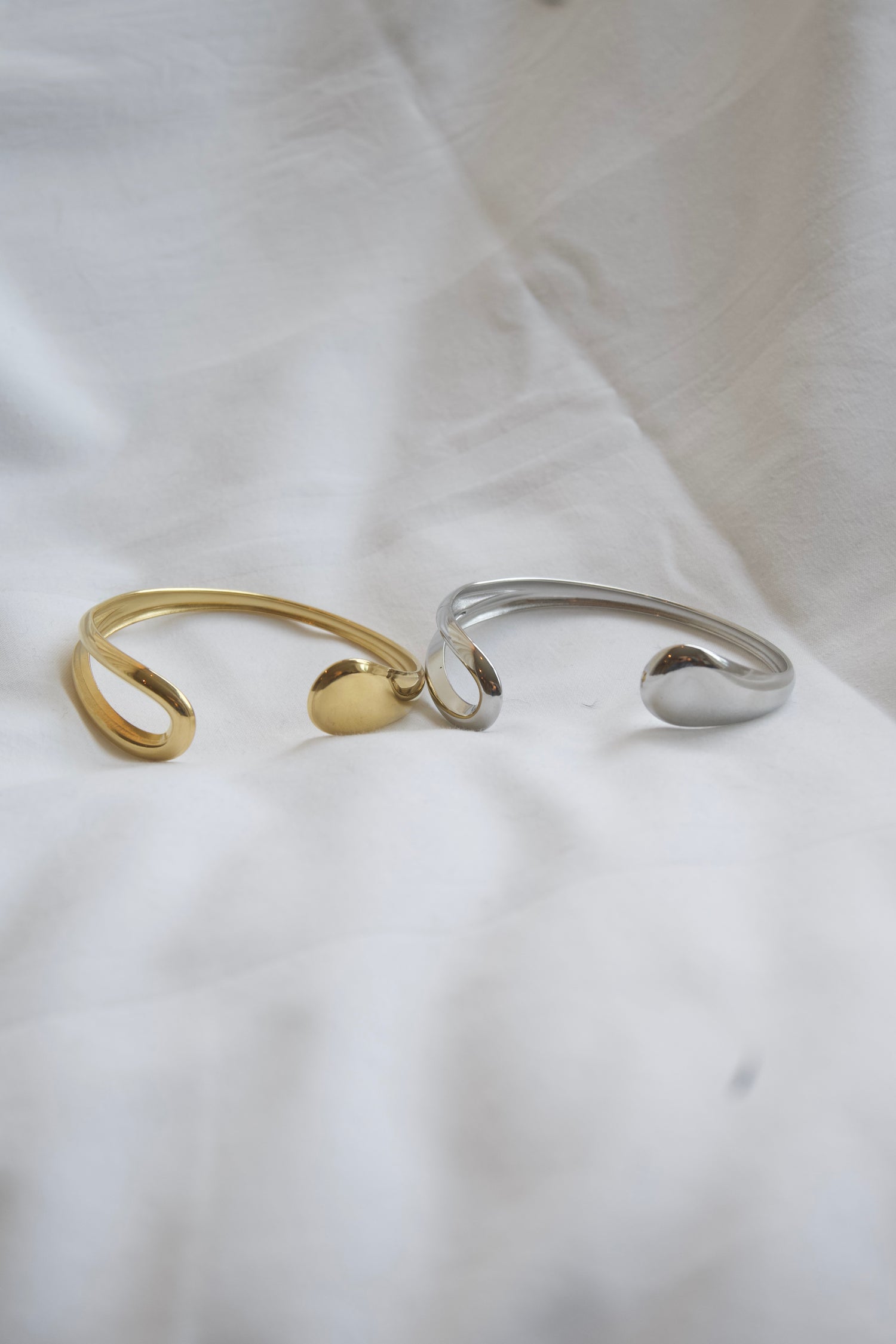 Nele Hugged Bracelet-Goud/Zilver