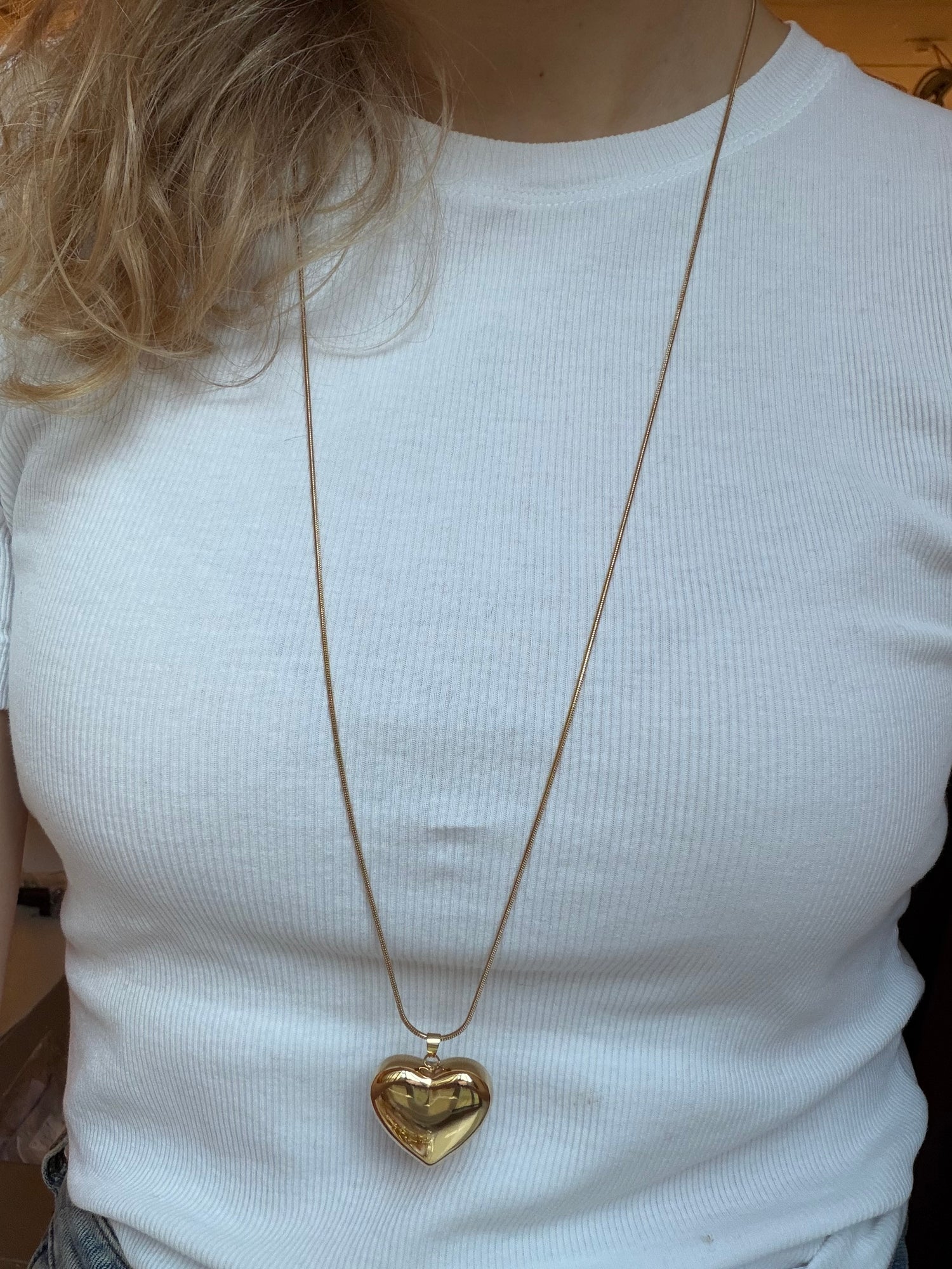 Liz Heart Necklace