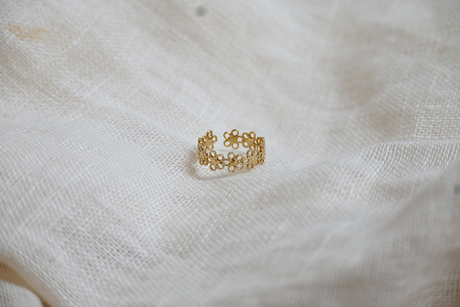 Elsa Little Flowers Ring