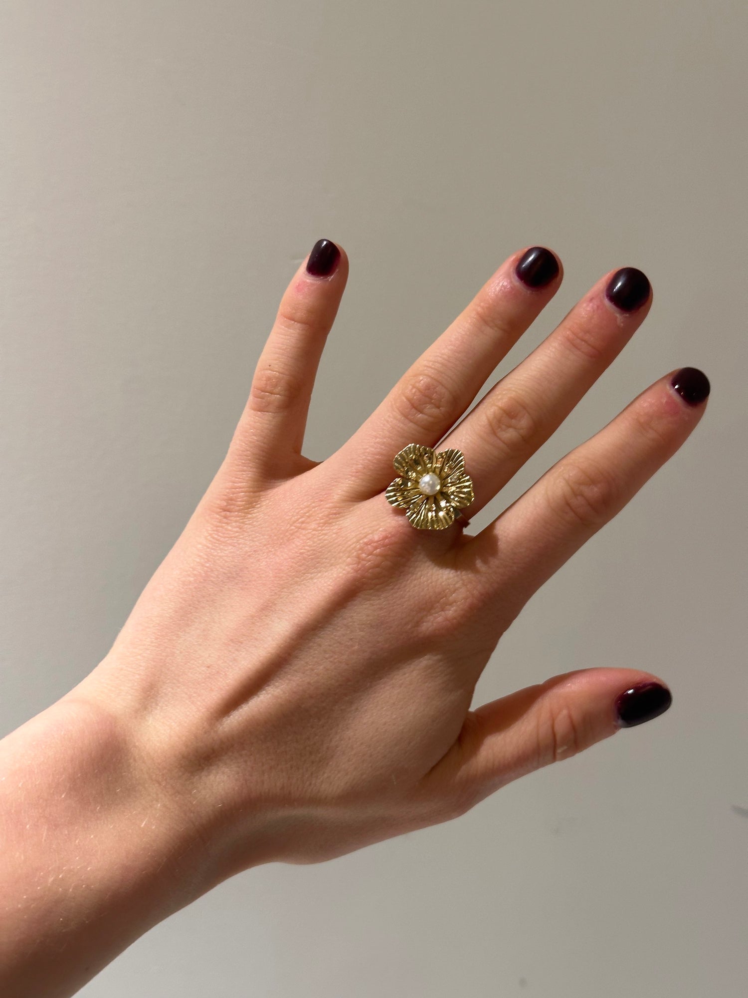 Eline Flower Pearl Ring