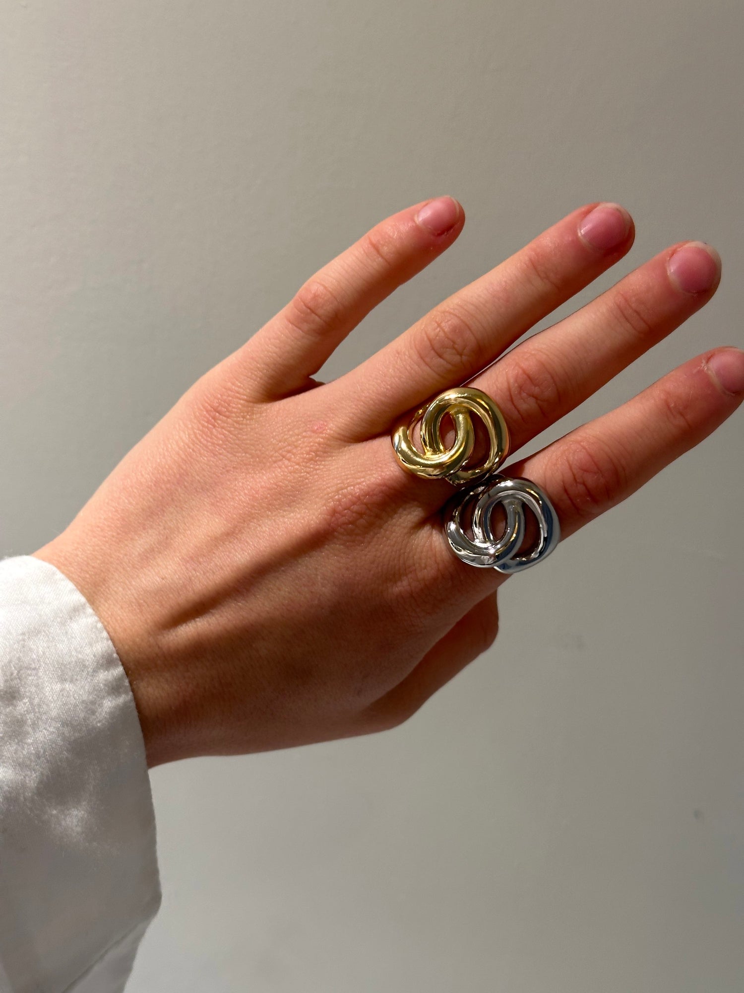 Big Double Circle Ring-Goud/Zilver