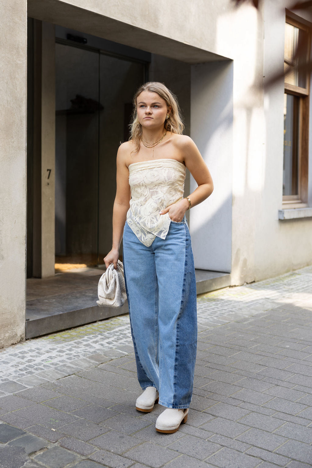 Flo Barrel Jeans