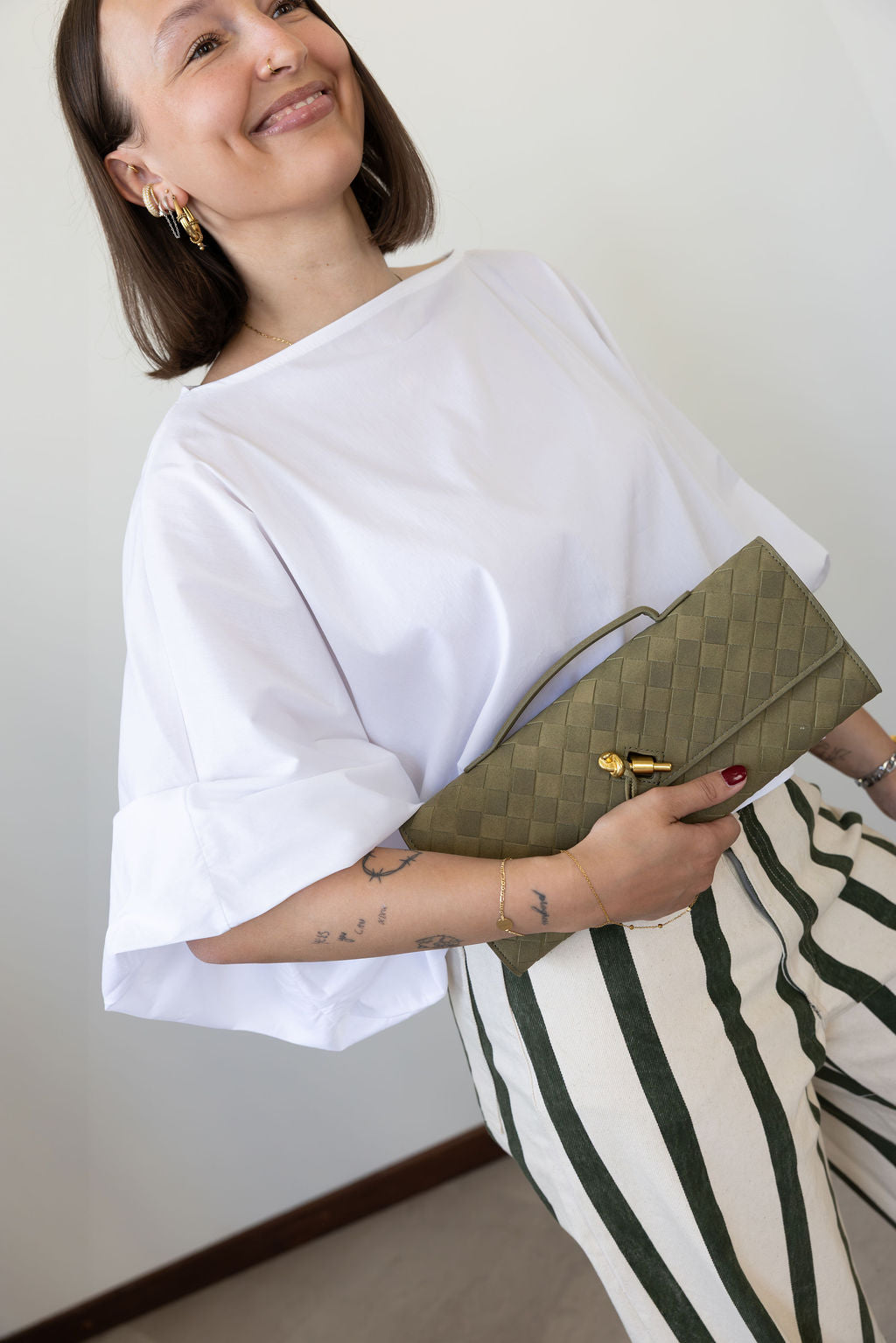 Naomi Woven Baguette Handbag Kaki