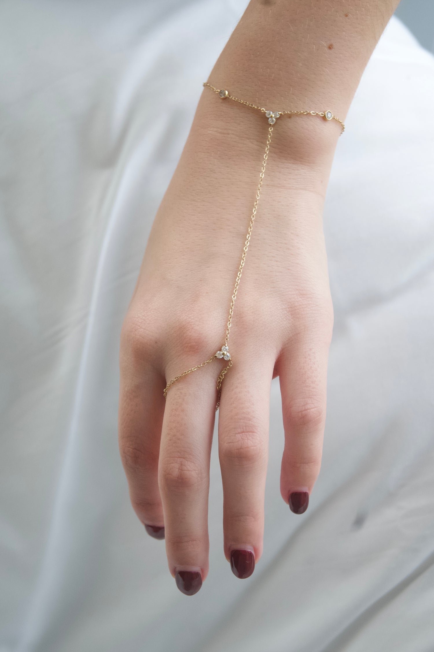 Lien Triangle Handchain-Goud/Zilver
