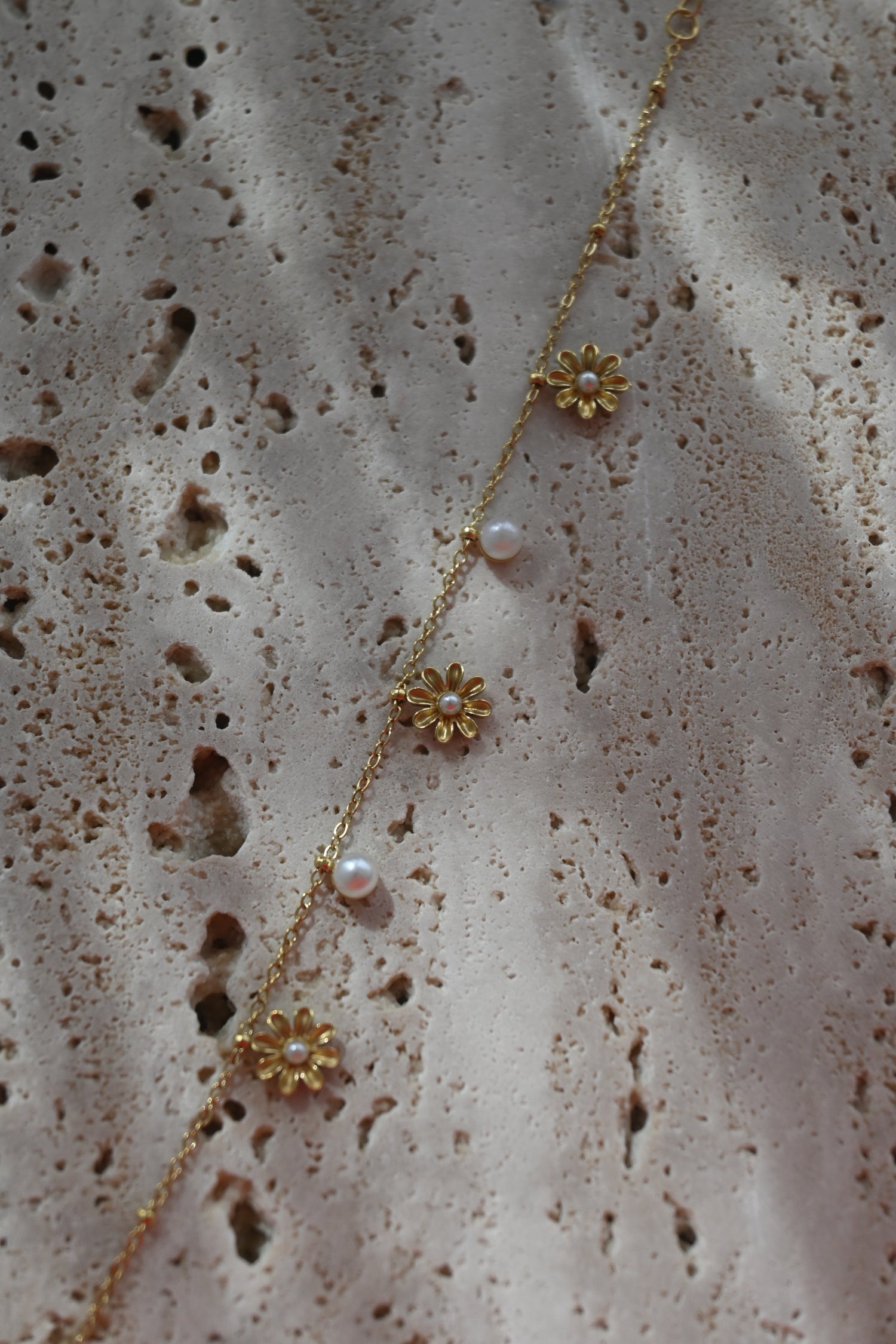 Little Flower Pearl Bracelet
