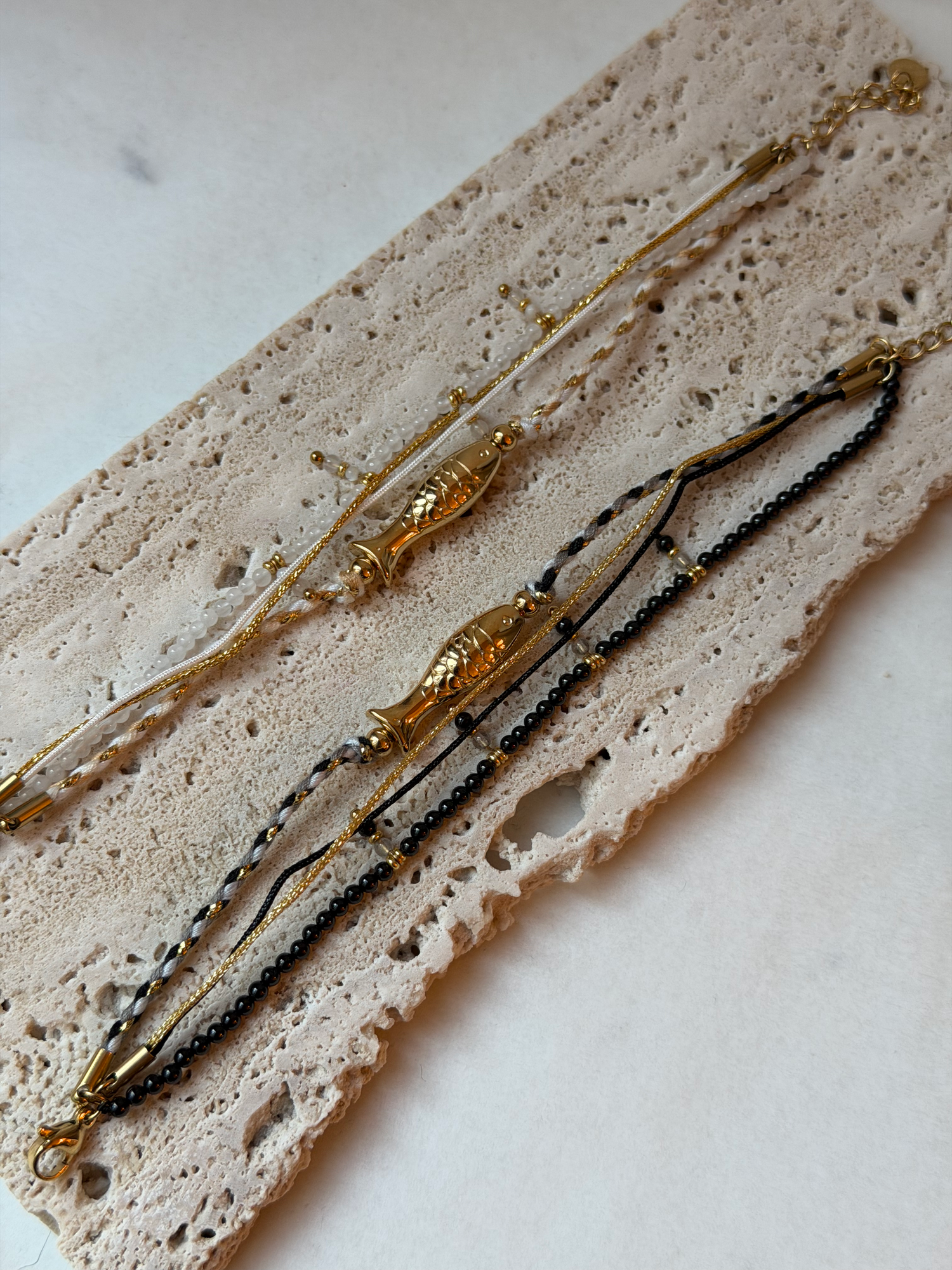 Multi Fish Cord Bracelet-Zwart/Wit