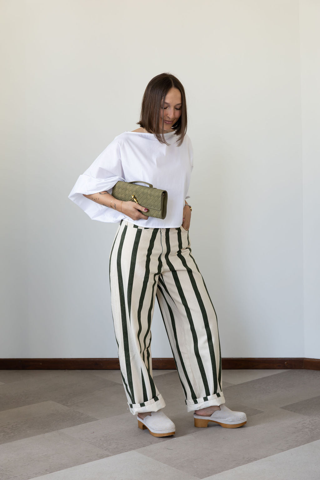 Naomi Woven Baguette Handbag Kaki