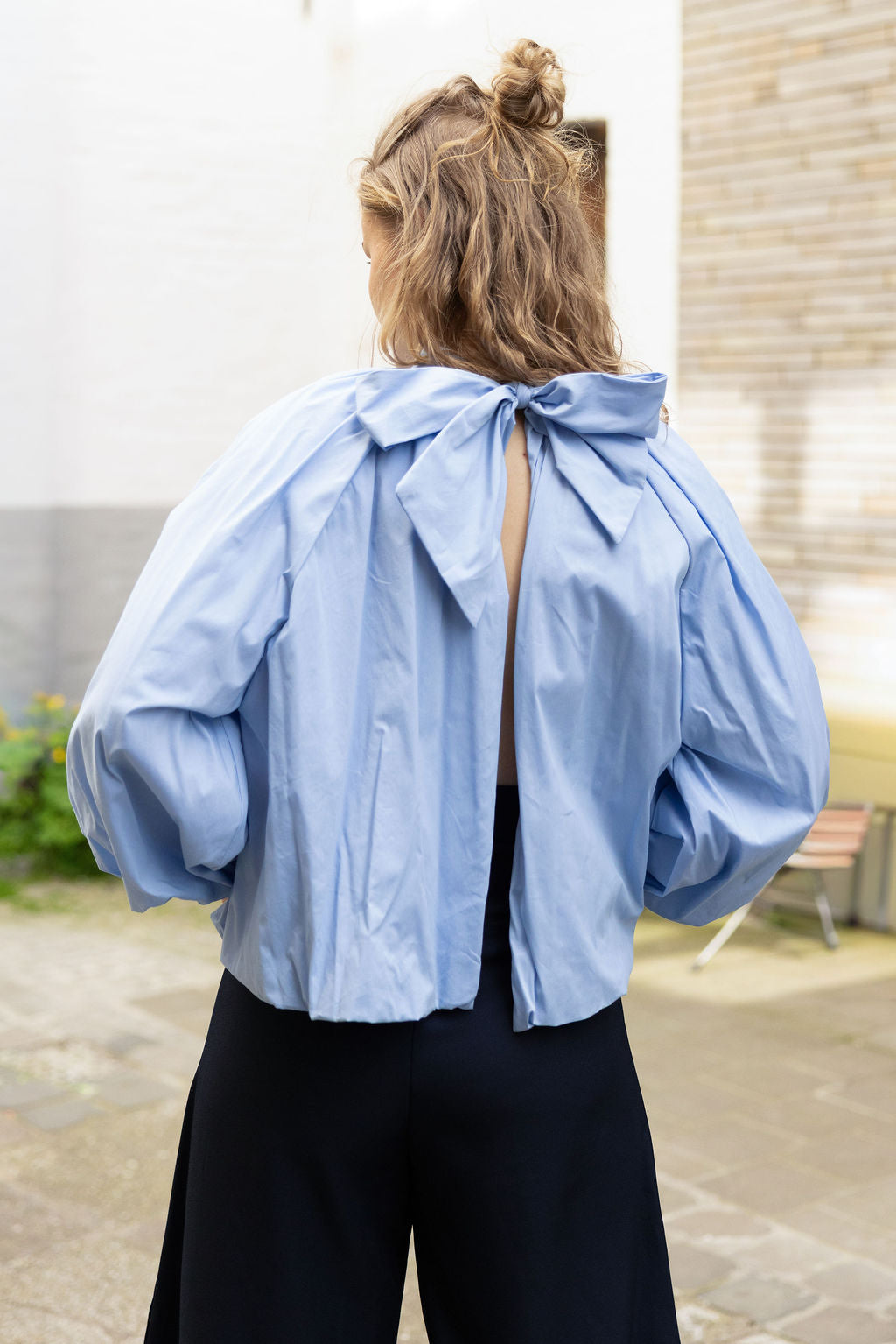 Noor Bow Top Light Blue
