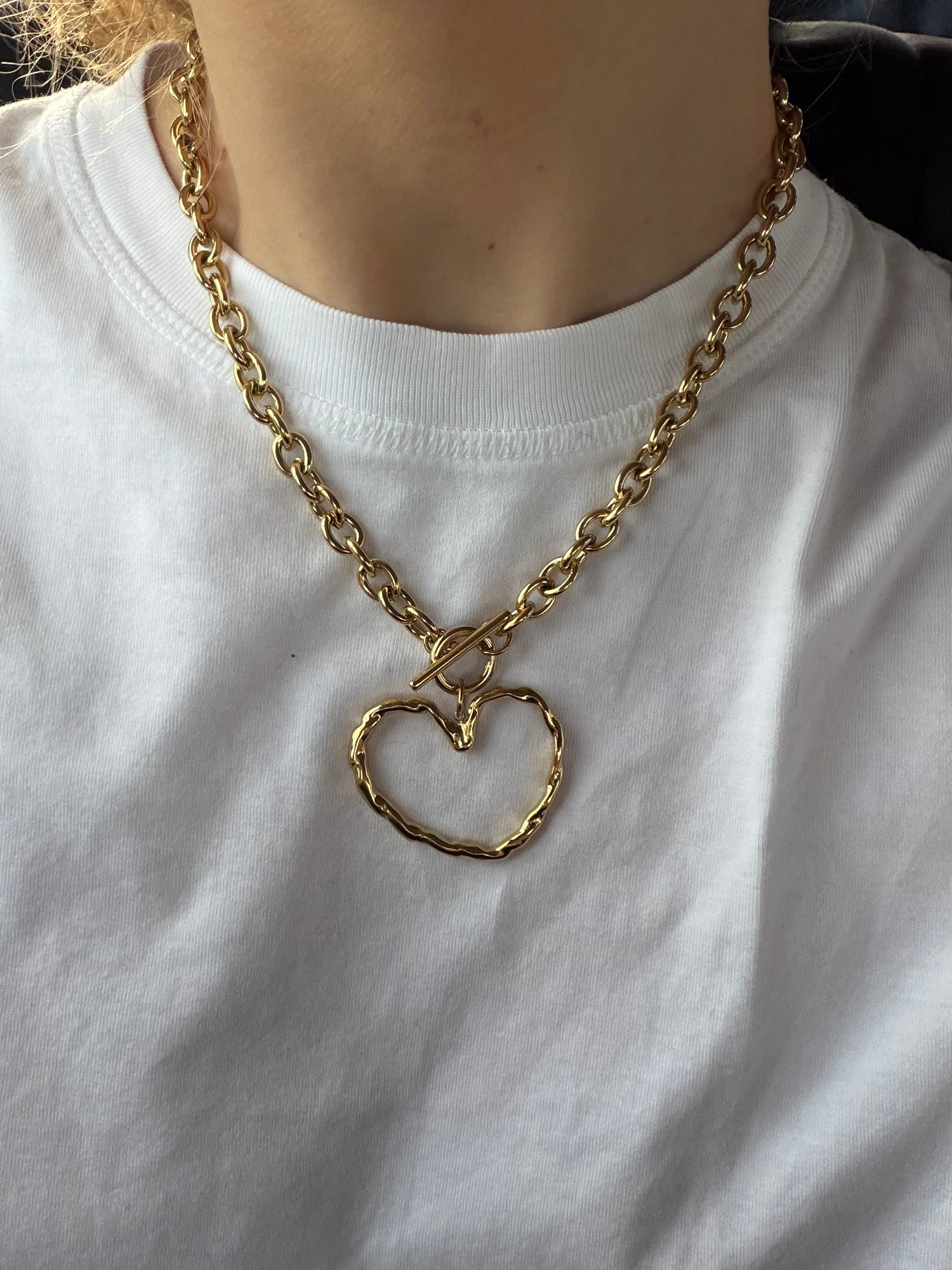 Lizzy Rough Heart Necklace