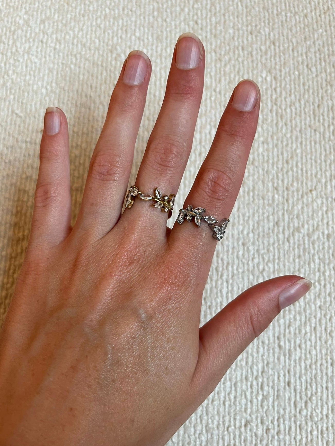 Small Diamond Leaf Ring-Goud/Zilver
